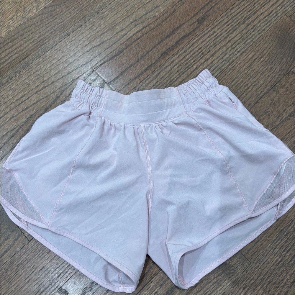 Lululemon Hotty Hot Shorts- size 4